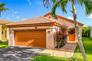 1536 Presidio, Weston, FL 33327 - Photo 4