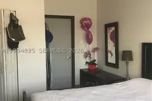 1960 Marseille, Miami Beach, FL 33141 - Photo 4