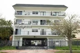 1960 Marseille, Miami Beach, FL 33141 - Photo 10
