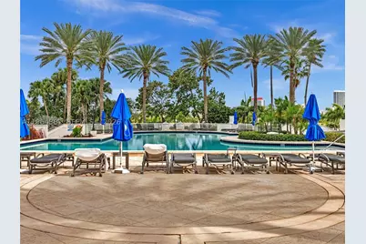 21150 Point #305, Aventura, FL 33180 - Photo 18