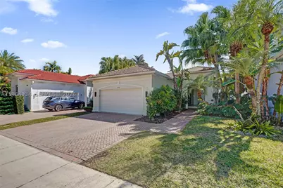 1662 Diplomat, Miami, FL 33179 - Photo 56