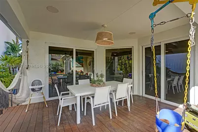 1662 Diplomat, Miami, FL 33179 - Photo 46