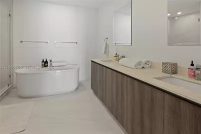 17550 Collins #1205, Sunny Isles Beach, FL 33160 - Photo 50