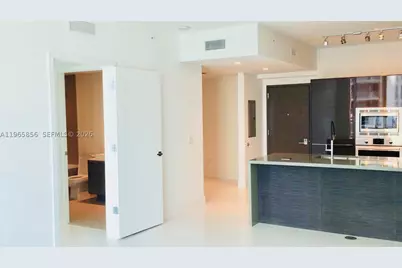 1080 Brickell #2607, Miami, FL 33131 - Photo 2