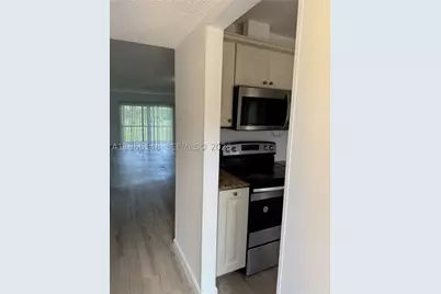 6301 N Fall Circle #213, Lauderhill, FL 33319 - Photo 10