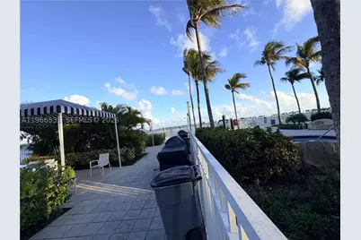 2101 Brickell #2202, Miami, FL 33129 - Photo 32