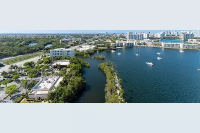 17301 Biscayne #2110, North Miami Beach, FL 33160 - Photo 34