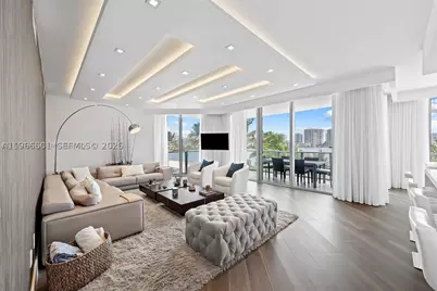 17301 Biscayne #2110, North Miami Beach, FL 33160 - Photo 2