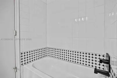 2167 Hacienda, Weston, FL 33327 - Photo 16