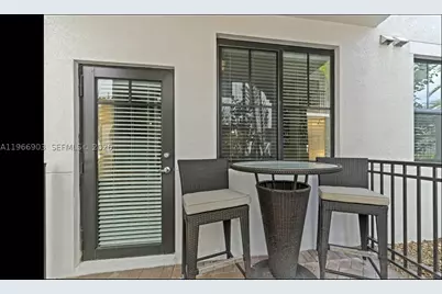 7850 Pasadena #B2, Pembroke Pines, FL 33024 - Photo 20