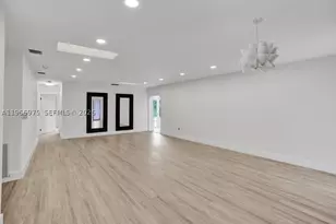19710 NE 23rd, Miami, FL 33180 - Photo 10