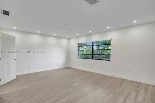 19710 NE 23rd, Miami, FL 33180 - Photo 14
