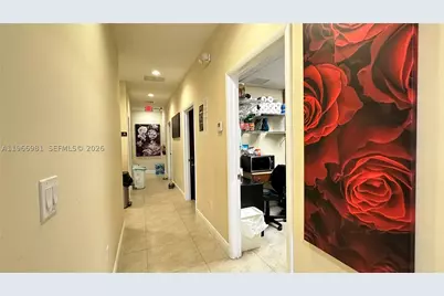 Sw 40, Miami, FL 33165 - Photo 16