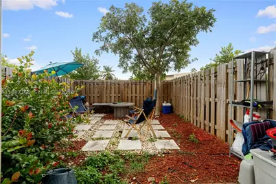 12121 NW 23rd, Miami, FL 33167 - Photo 26