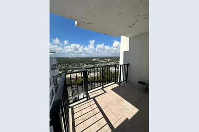 2750 NE 183rd #PH07, Aventura, FL 33160 - Photo 4