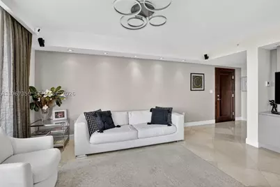 19400 Turnberry #1012, Aventura, FL 33180 - Photo 6