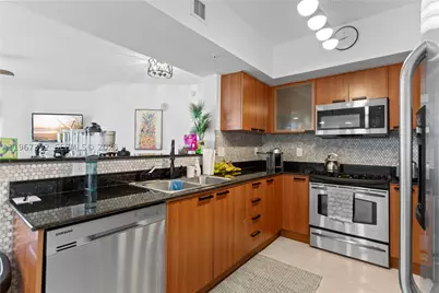 16699 Collins #2709, Sunny Isles Beach, FL 33160 - Photo 10