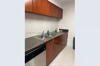 1200 Brickell Bay #1712, Miami, FL 33131 - Photo 8