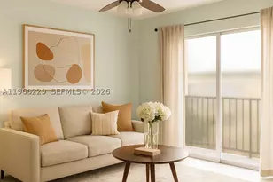8895 Fontainebleau, Miami, FL 33172 - Photo 4