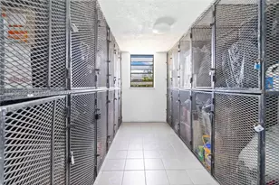 8895 Fontainebleau, Miami, FL 33172 - Photo 26