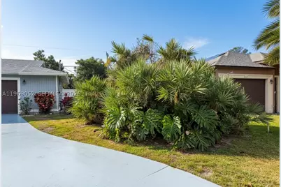 1450 SW Cellini, Port Saint Lucie, FL 34953 - Photo 2