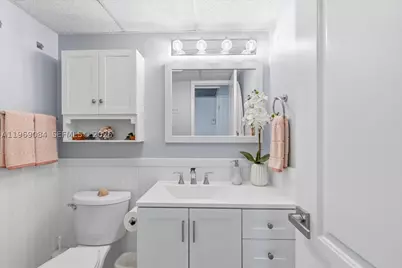 3201 NE 8th #405, Pompano Beach, FL 33062 - Photo 20