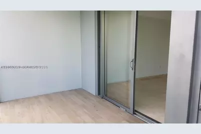 68 SE 6th #3305, Miami, FL 33131 - Photo 12