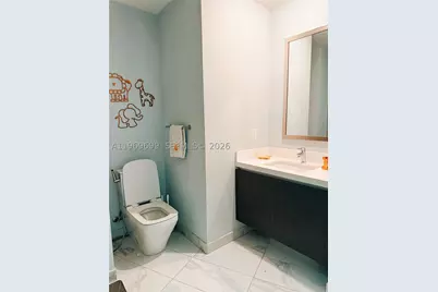 851 NE 1st #2212, Miami, FL 33132 - Photo 16