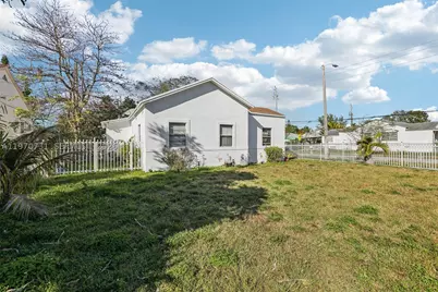 6402 NW 8th, Miami, FL 33150 - Photo 26
