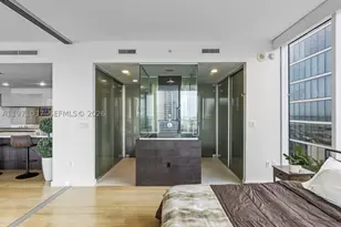 1040 Biscayne, Miami, FL 33132 - Photo 22