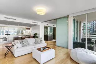 1040 Biscayne, Miami, FL 33132 - Photo 2