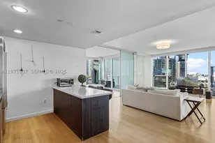 1040 Biscayne, Miami, FL 33132 - Photo 8