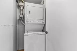 1040 Biscayne, Miami, FL 33132 - Photo 16