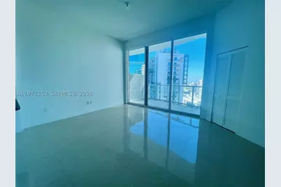 300 S Biscayne #PH-3907, Miami, FL 33131 - Photo 4