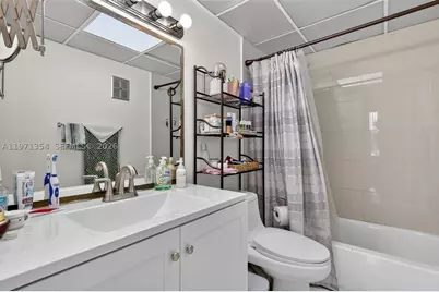 9678 Fontainebleau #410, Miami, FL 33172 - Photo 20