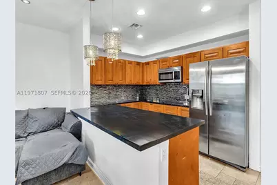 21 SE 3rd, Hallandale Beach, FL 33009 - Photo 6