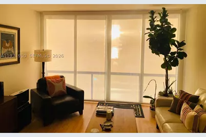 5600 Collins #7Y, Miami Beach, FL 33140 - Photo 16