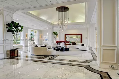 5600 Collins #7Y, Miami Beach, FL 33140 - Photo 2