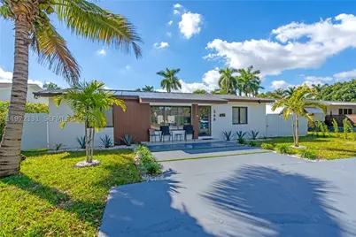 348 NE 117th, Miami, FL 33161 - Photo 2