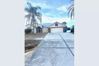 13448 Mauna Loa, Spring Hill, FL 34609 - Photo 2