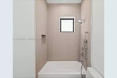 5718 Ashwood Cir W, Hollywood, FL 33312 - Photo 76