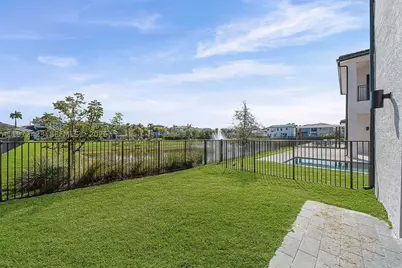 5718 Ashwood Cir W, Hollywood, FL 33312 - Photo 62