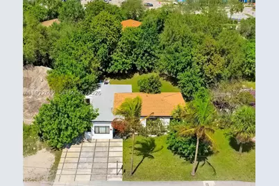 2421 NE 187th, Miami, FL 33180 - Photo 44