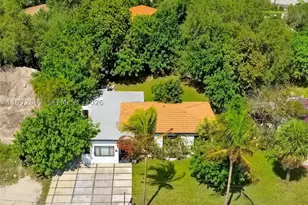 2421 NE 187th, Miami, FL 33180 - Photo 44