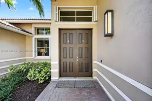 1623 Blue Jay, Weston, FL 33327 - Photo 2