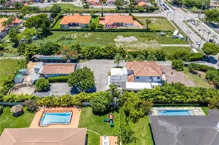 13050 SW 26th, Miami, FL 33175 - Photo 40