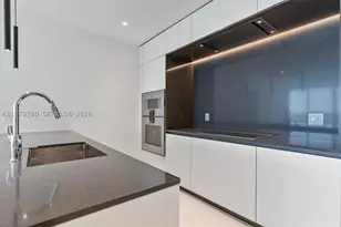 300 Biscayne Blvd, Miami, FL 33131 - Photo 28