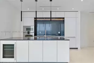300 Biscayne Blvd, Miami, FL 33131 - Photo 24