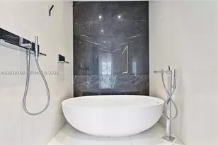 300 Biscayne Blvd, Miami, FL 33131 - Photo 44