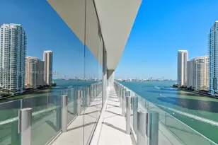 300 Biscayne Blvd, Miami, FL 33131 - Photo 8
